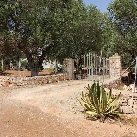 Trullo Saraceno Villa *